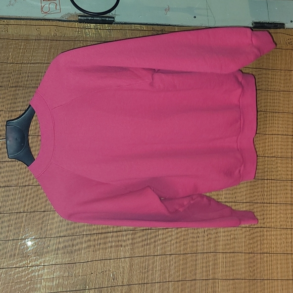 Vintage. Made in USA. Fruit of the Loom. Pullover. Womens size Medium. - Picture 3 of 3